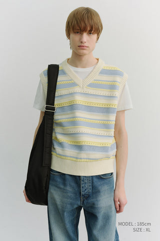 UNISEX CRAFTED STRIPED KNIT VEST CREAM SOFT BLUE