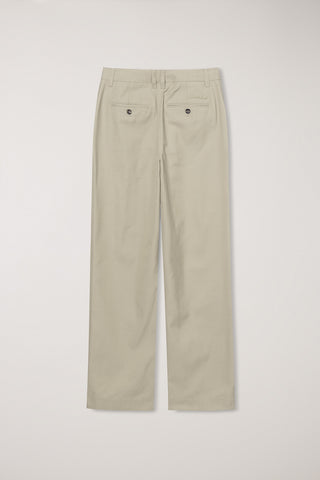 PLEATED CHINO SLACKS CLASSIC BEIGE