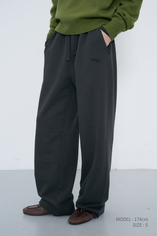 UNISEX STRAIGHT SWEATPANTS SOFT BLACK