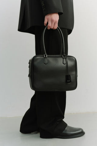 CLASSIC 28 LEATHER BAG BLACK