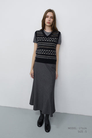 UNISEX CRAFTED V-NECK KNIT VEST NAVY