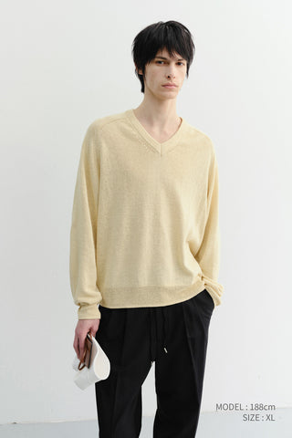 UNISEX V-NECK SWEATER BUTTER