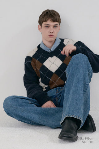 [SULLYOON PICK] UNISEX HAIRY ALPACA ARGYLE SWEATER NAVY