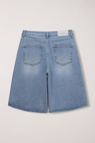 RELAXED BERMUDA DENIM SHORTS LIGHT BLUE