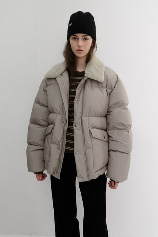 UNISEX COLLARED GOOSE DOWN JACKET BEIGE