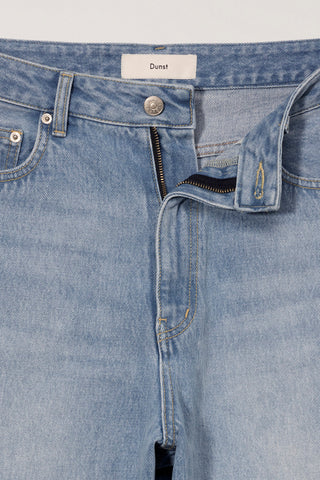 REGULAR JEANS LIGHT BLUE