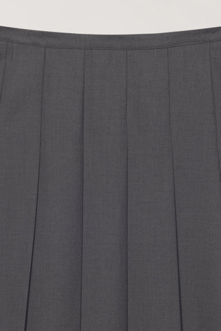 PLEATS MIDI SKIRT GREY