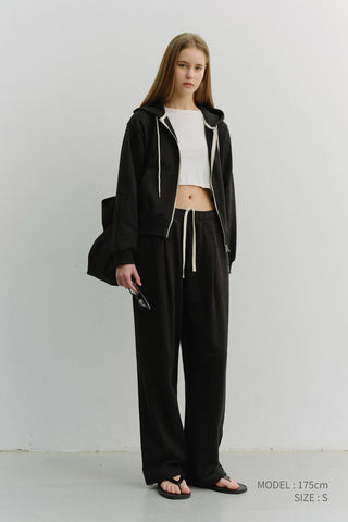 UNISEX LEATHER LOGO WIDE SWEAT PANTS BLACK
