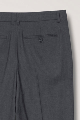 PLEATED SEMI-WIDE SLACKS CHARCOAL GREY