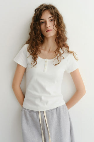 CLASSIC SCOOP NECK TOP IVORY