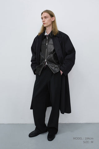 PLEATED SEMI-WIDE SLACKS BLACK