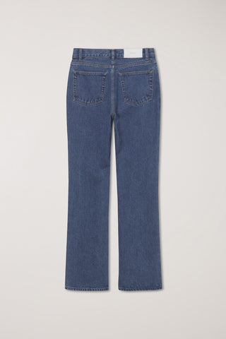 ESSENTIAL SEMI BOOT-CUT JEANS CLASSIC BLUE