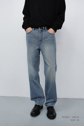 ESSENTIAL LOOSE JEANS LIGHT BLUE