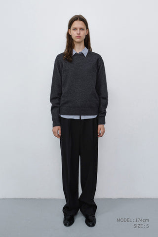 PLEATED SEMI-WIDE SLACKS BLACK