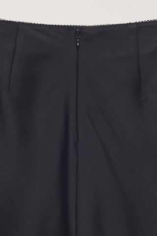 SATIN MINI SKIRT BLACK