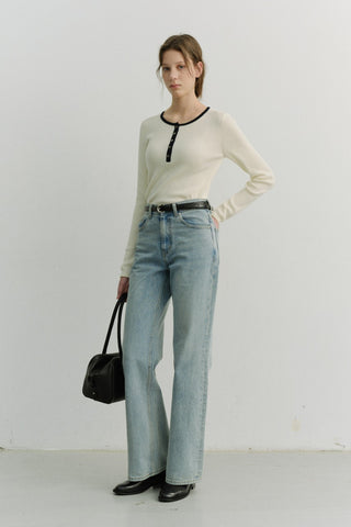 RELAXED FLARED JEANS LIGHT BLUE