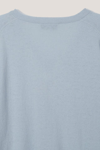 UNISEX SOFT V-NECK SWEATER SOFT BLUE