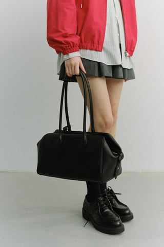 SOFT FRAME SHOULDER BAG BLACK