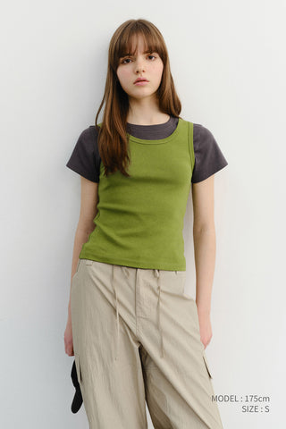 ESSENTIAL SLEEVELESS TOP OLIVE