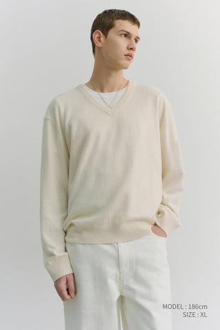 UNISEX SOFT V-NECK SWEATER IVORY