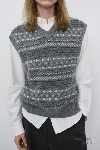 UNISEX CRAFTED V-NECK KNIT VEST GREY