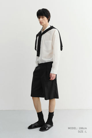 PLEATED BERMUDA SHORTS BLACK