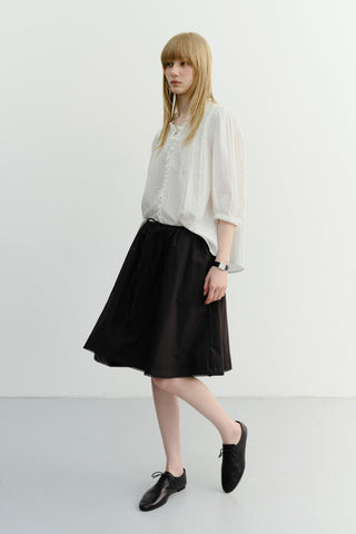 LACED MIDI FULL SKIRT BLACK