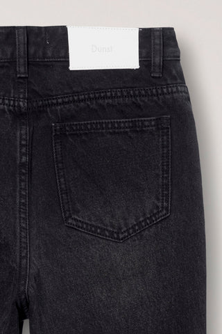 ESSENTIAL CROPPED JEANS BLACK