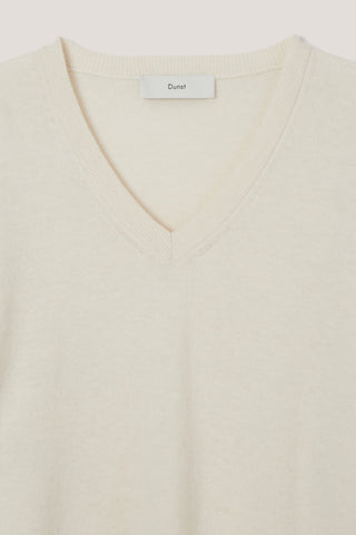 UNISEX SOFT V-NECK SWEATER IVORY