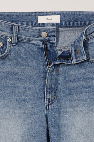 ESSENTIAL LOOSE JEANS LIGHT BLUE
