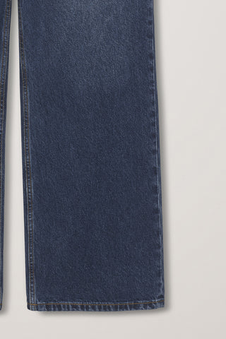 SEMI FLARED JEANS CLASSIC BLUE