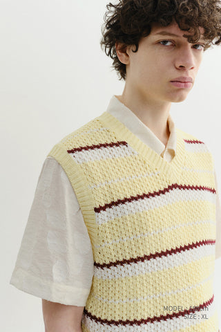UNISEX CHUNKY STRIPED KNIT VEST BUTTER