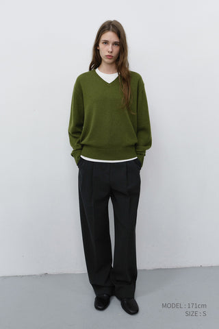 UNISEX CASHMERE V-NECK SWEATER OLIVE GREEN