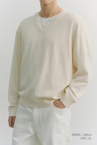 UNISEX SOFT V-NECK SWEATER IVORY