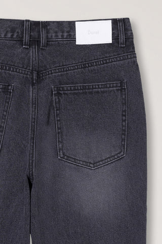 STRAIGHT SLACK JEANS GREY