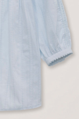 JANE FRILL BLOUSE SOFT BLUE