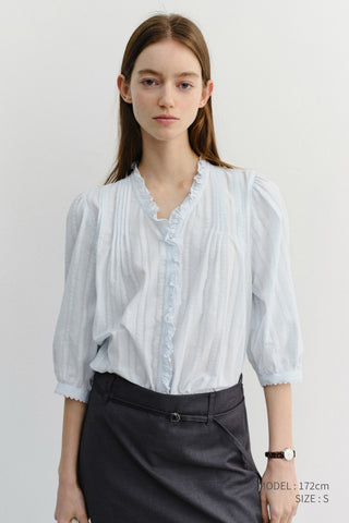 JANE FRILL BLOUSE SOFT BLUE