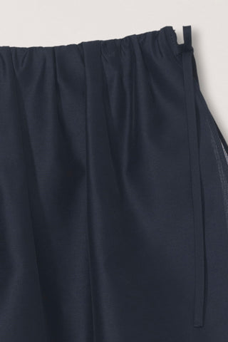 LAYERED VOLUME SKIRT NAVY