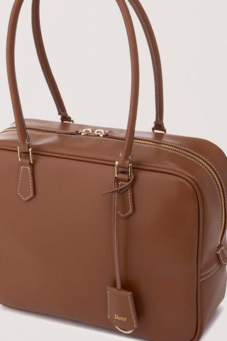 CLASSIC 28 LEATHER BAG TAN