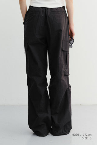 UTILITY PARACHUTE PANTS BLACK