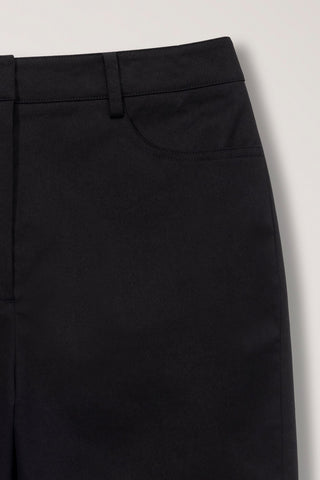 SLIM BIKER SHORTS BLACK