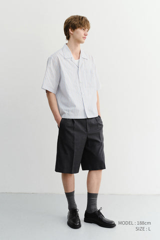 PLEATED BERMUDA SHORTS GREY