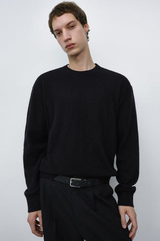 UNISEX ESSENTIAL CREWNECK SWEATER BLACK