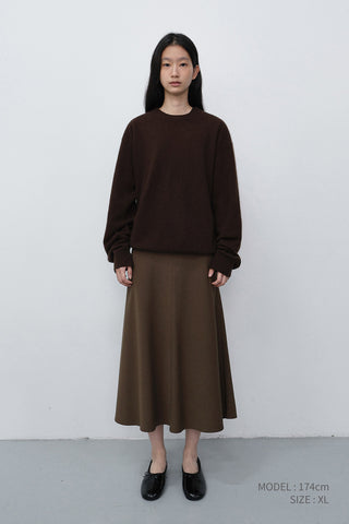 UNISEX ESSENTIAL CREWNECK SWEATER BROWN