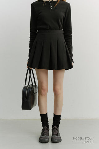PLEATS MINI SKIRT BLACK