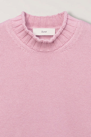 UNISEX CHUNKY ROLL NECK SWEATER SOFT PINK