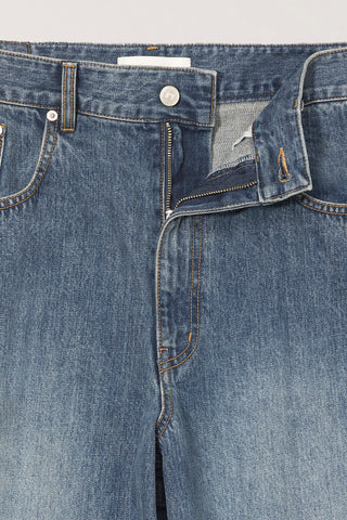 RELAXED CURVED JEANS VINTAGE BLUE