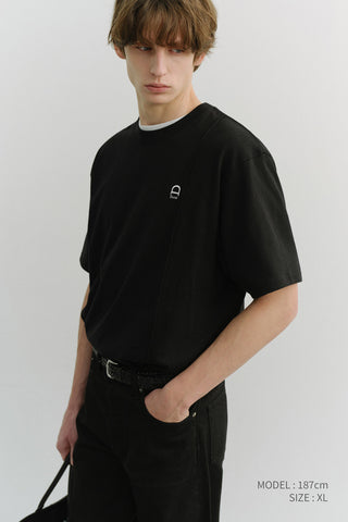 UNISEX LOGO CREASE T-SHIRT BLACK