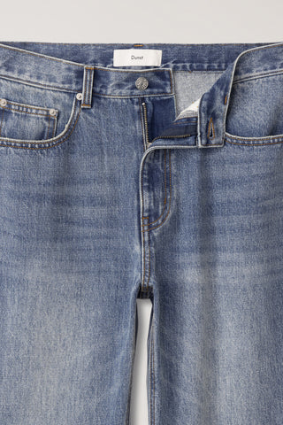 STRAIGHT TAPERED JEANS CLASSIC BLUE