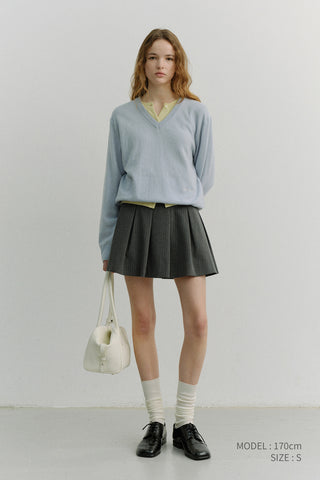 UNISEX SOFT V-NECK SWEATER SOFT BLUE